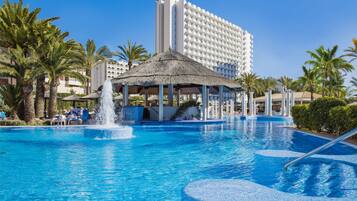 4 bars/lounges, swim-up bar, poolside bar