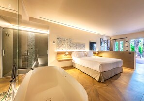 1 bedroom, minibar, in-room safe, individually decorated