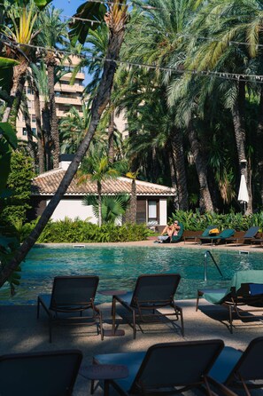 Outdoor pool, pool loungers