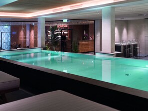 Un sauna, tratamientos corporales, masajes suecos, masajes prenatales