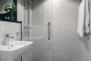 Family Room | Bathroom - Elite Hotel Brage - Hotel & Spa (Borlange)