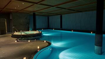 Indoor pool, pool loungers