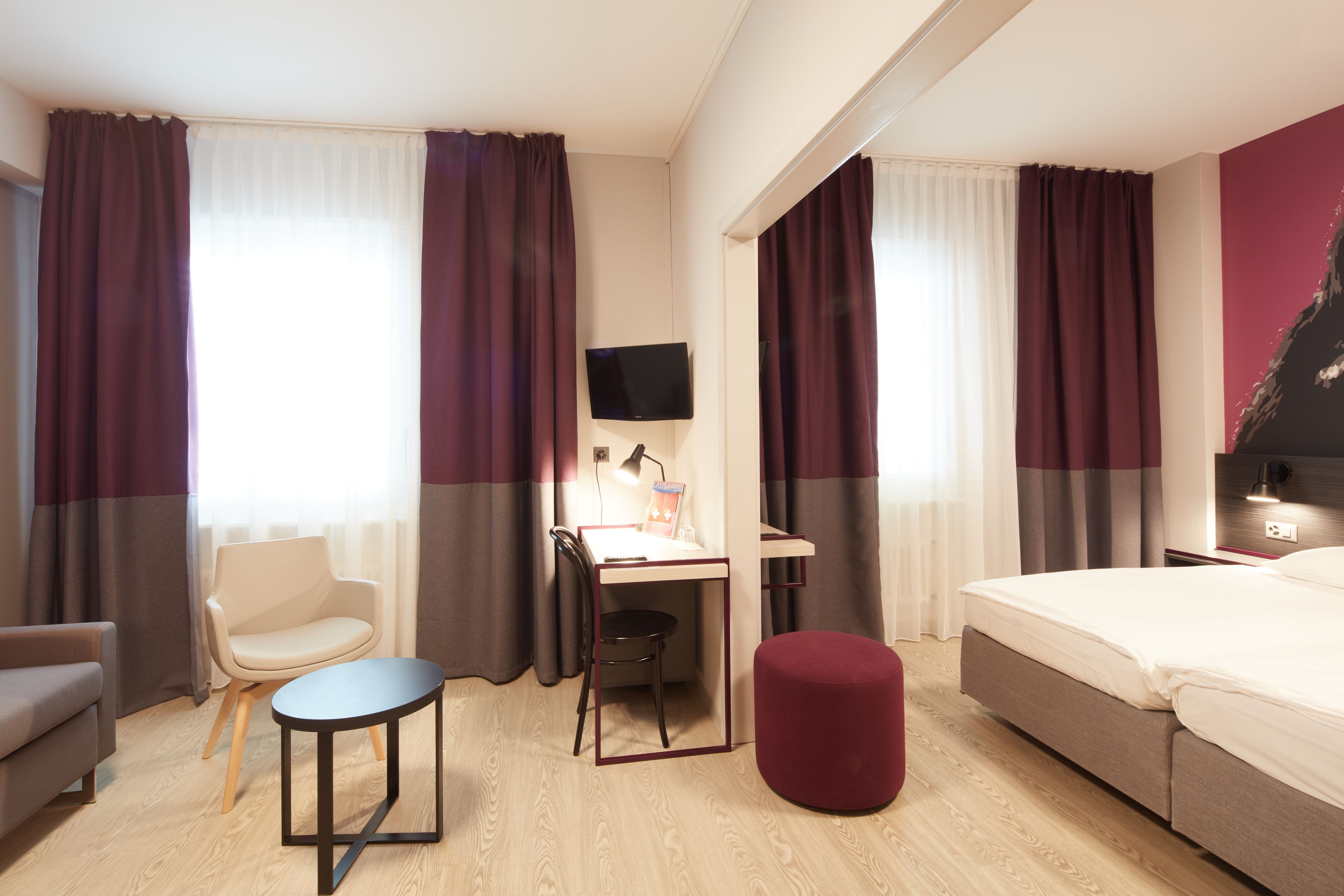 In-room safe, desk, blackout drapes, soundproofing