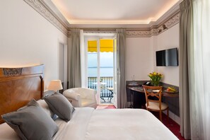 Luxe beddengoed, een kluis op de kamer, een bureau, gratis wifi