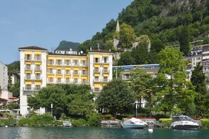 Front of property - Golf Hotel Rene Capt (Montreux)