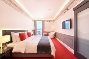 Superior Double Room, Lake View | Premium bedding, in-room safe, desk, free WiFi