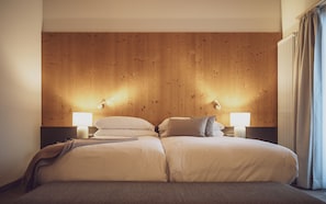 Chambre Double Classique | Literie de qualité supérieure, minibar, coffres-forts dans les chambres