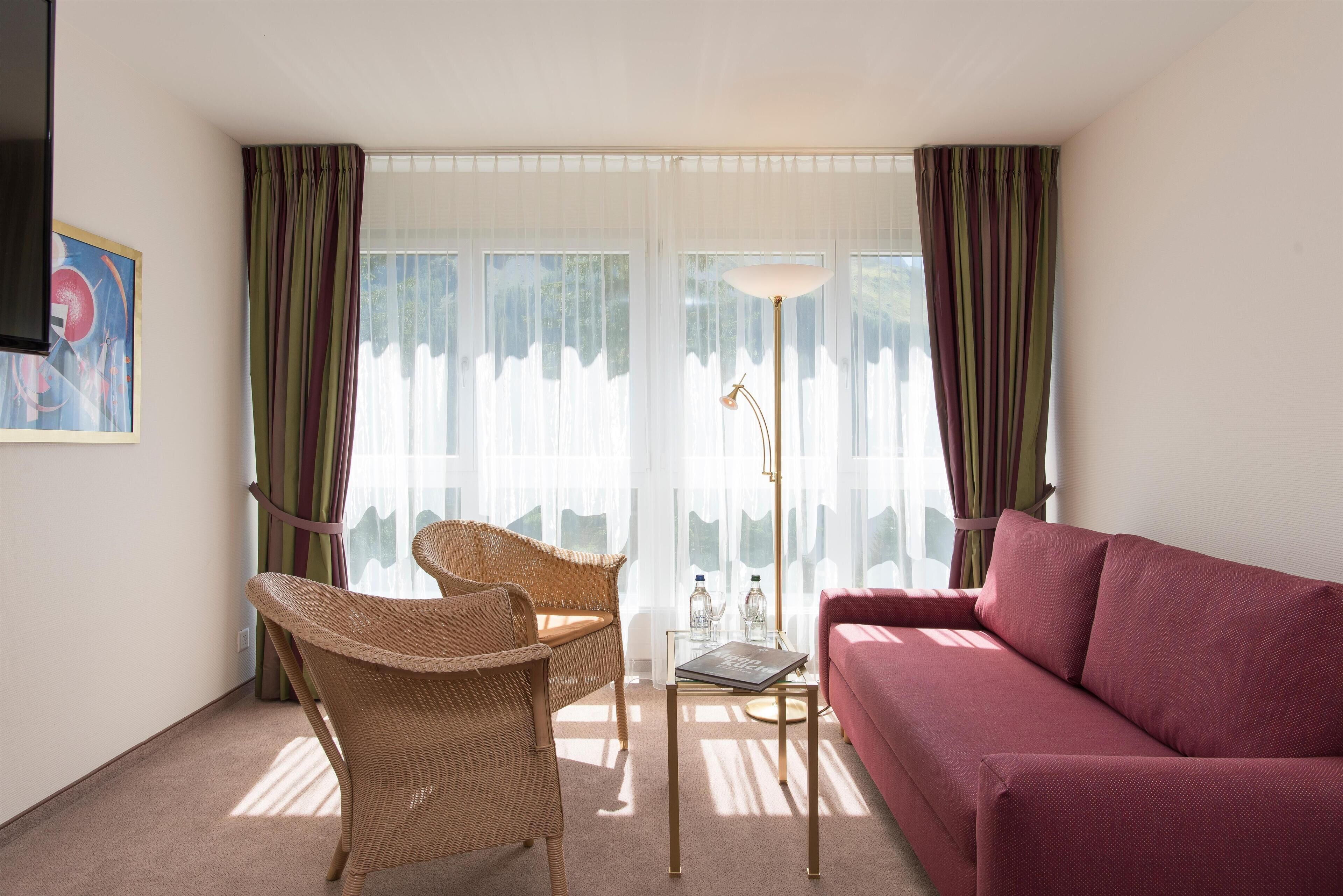 Hypo-allergenic bedding, free minibar, in-room safe, desk