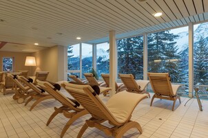 Sauna, steam room, body treatments, hydrotherapy, aromatherapy