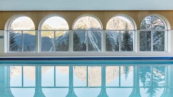 Indendørs pool