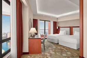 Egyptian cotton sheets, premium bedding, down comforters, pillowtop beds - Ramses Hilton (Cairo)