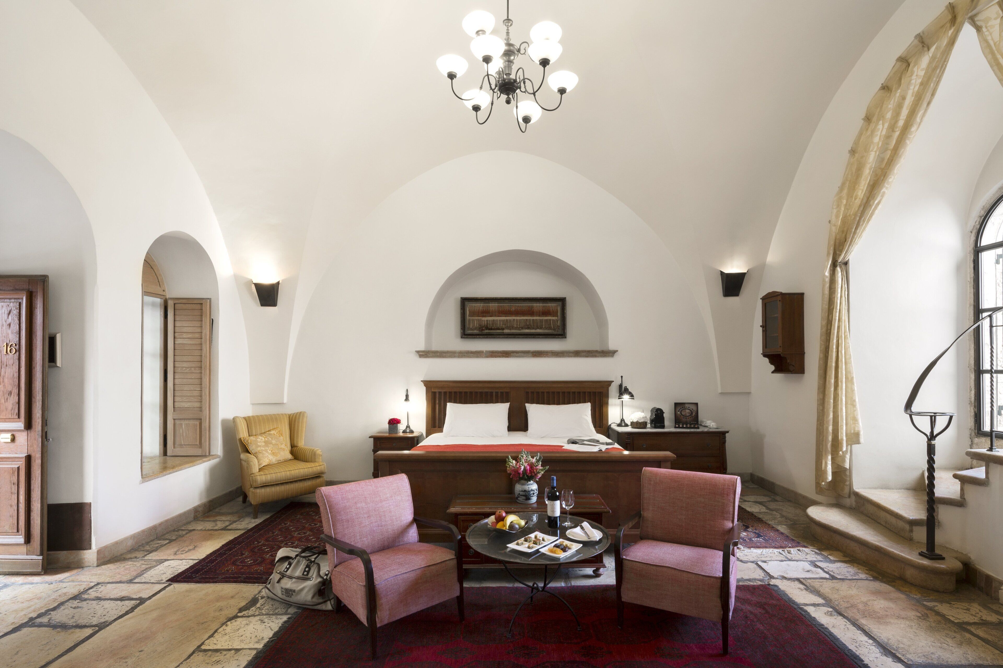 junior suite | 1 bedroom, premium bedding, minibar, in-room safe