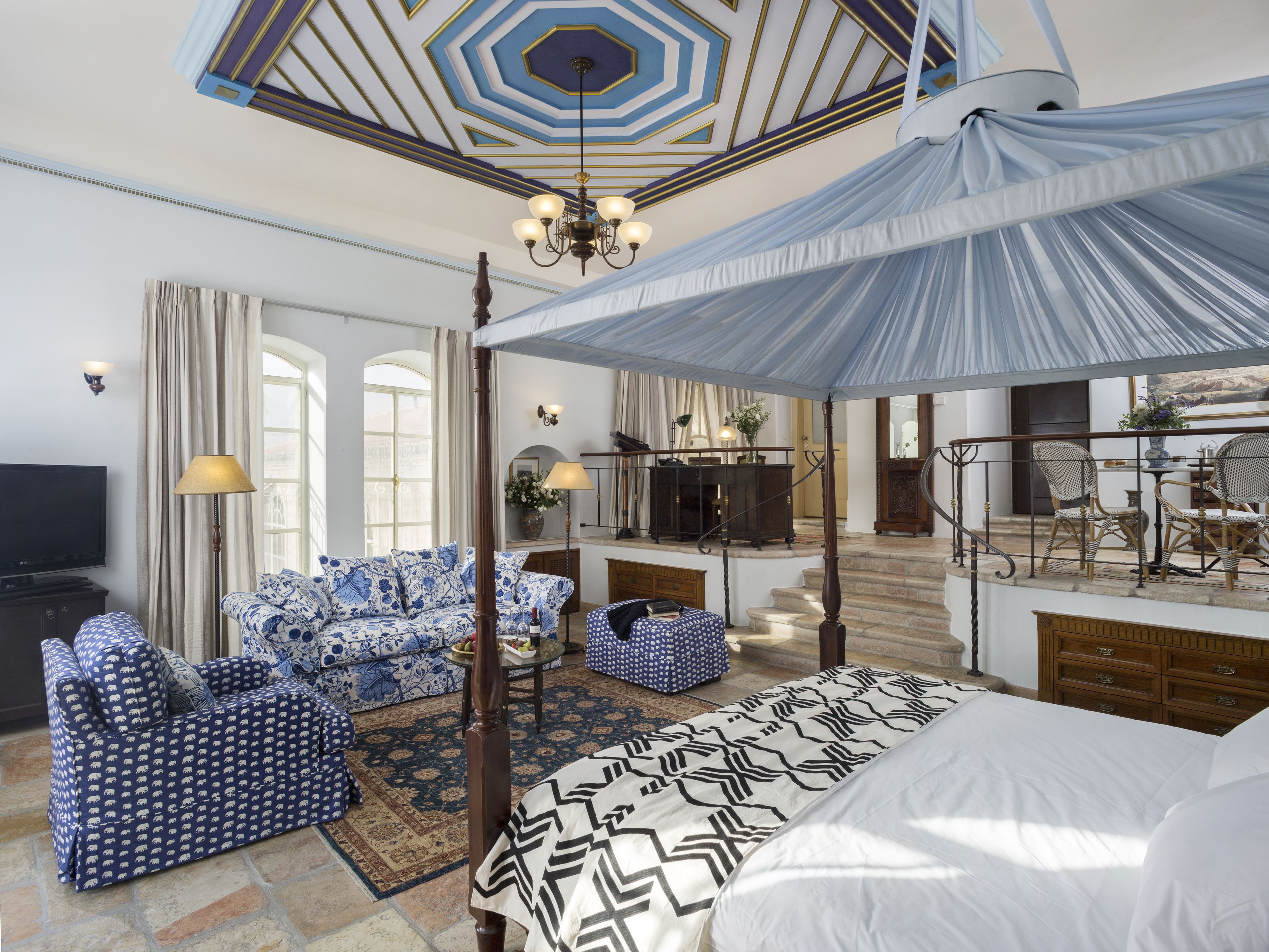 suite | 1 bedroom, premium bedding, minibar, in-room safe