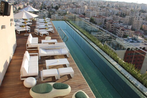 Grand Palace Hotel