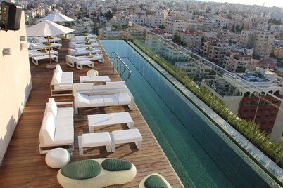 Grand Palace Hotel