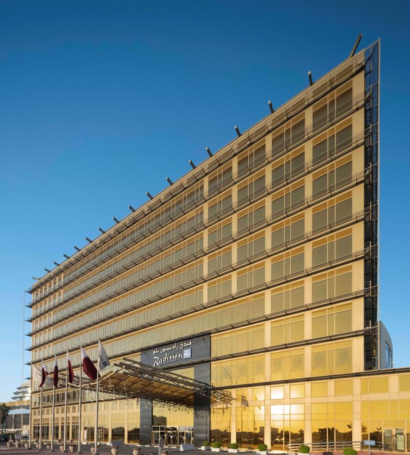 Exterior - Radisson Blu Hotel Doha (Doha)