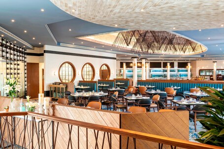 Le Meridien Dubai Hotel Conference Centre - Image 201