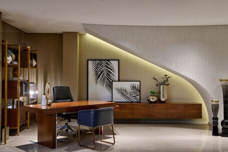 Le Meridien Dubai Hotel Conference Centre - Image 94