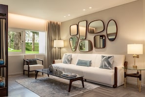 Premium-Suite, 1 Schlafzimmer | Lounge | 3 Bars/Lounges, 2 Bars im Pool, 4 Poolbars