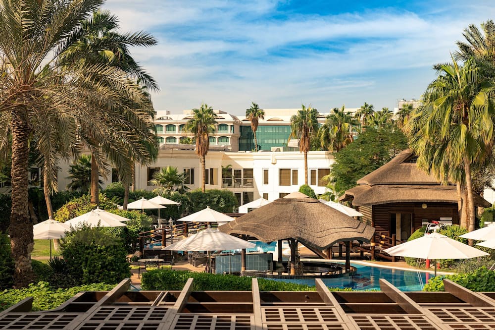 Le Meridien Dubai Hotel & Conference Centre
