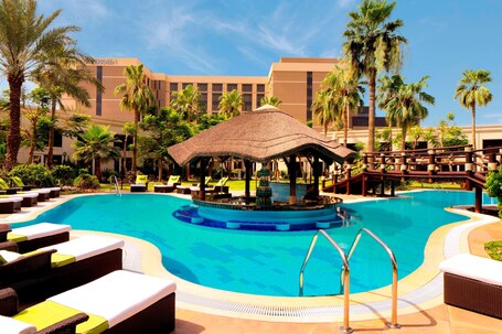 Le Meridien Dubai Hotel Conference Centre - Image 33