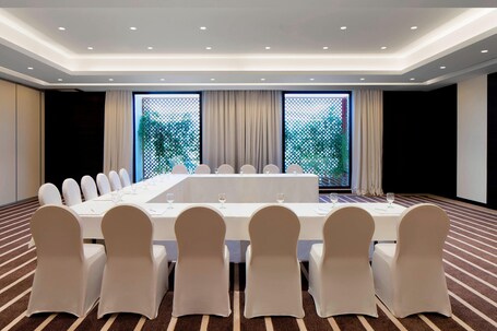 Le Meridien Dubai Hotel Conference Centre - Image 176