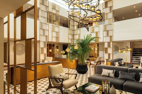 Le Meridien Dubai Hotel Conference Centre - Image 57
