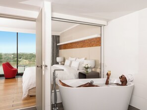 12 slaapkamers, luxe beddengoed, een minibar, een kluis op de kamer