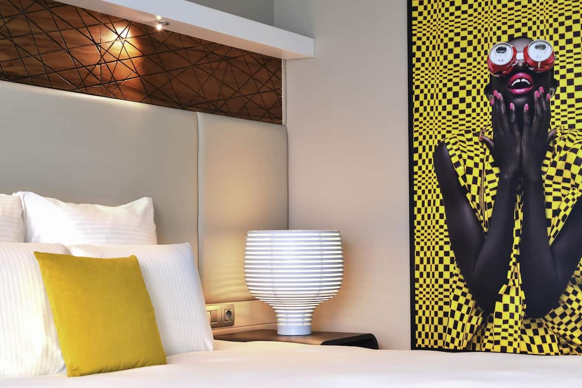 12 svefnherbergi, rúmföt af bestu gerð, míníbar, öryggishólf í herbergi