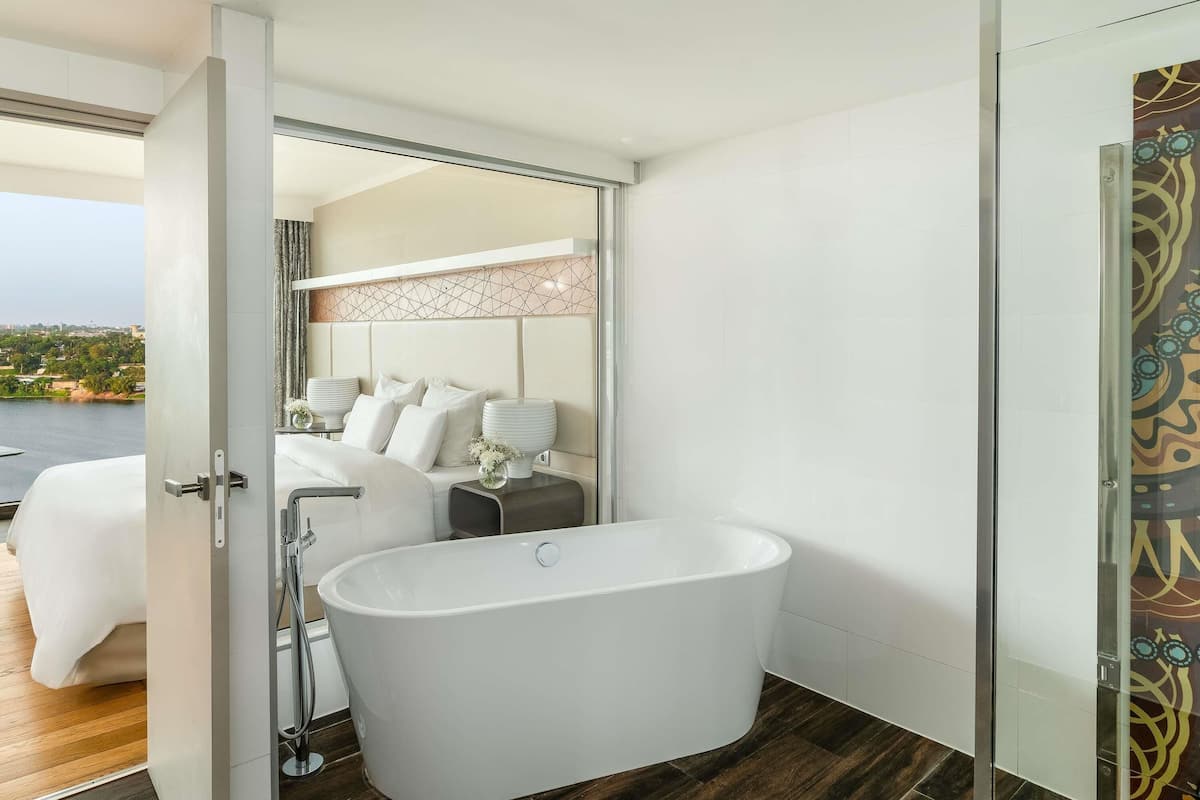 Literie de qualité supérieure, minibar, coffres-forts dans les chambres