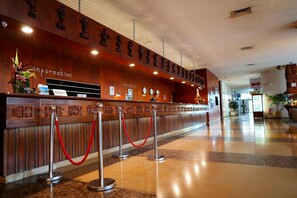 2 restaurantes; se sirven desayunos 