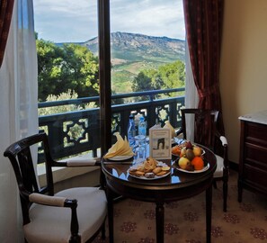 2 restaurants, breakfast, lunch, dinner served; Moroccan cuisine