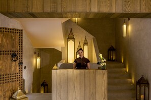 Turkish bath/hammam, body scrubs, facials
