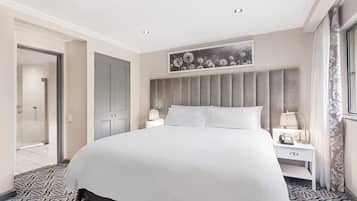 Couette en duvet d'oie, coffres-forts dans les chambres, bureau