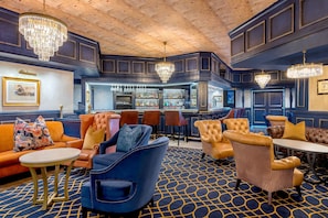 2 bars/lounges, poolside bar