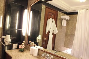 Executive Room | Bathroom