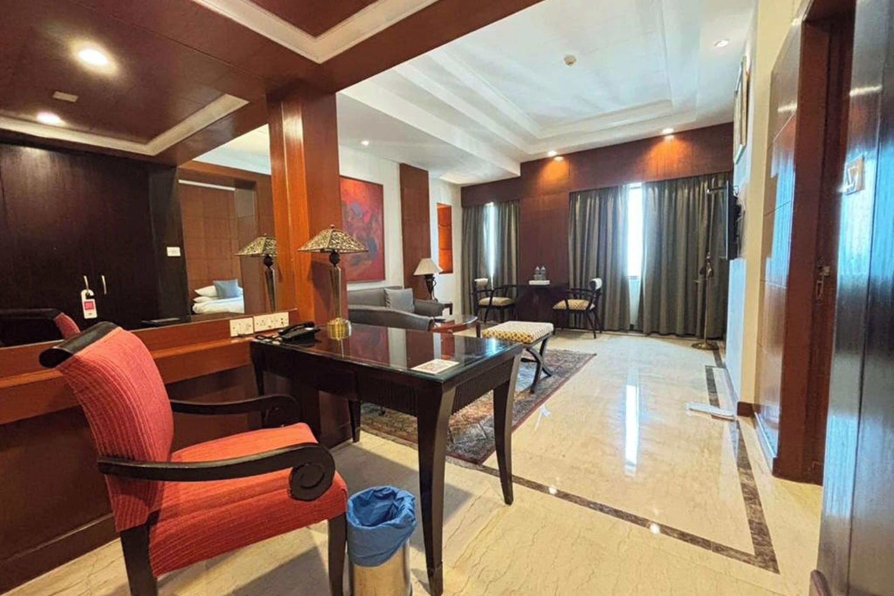 Suite | In-room safe, desk, laptop workspace, iron/ironing board
