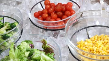 Desayuno buffet todos los días (con cargo)