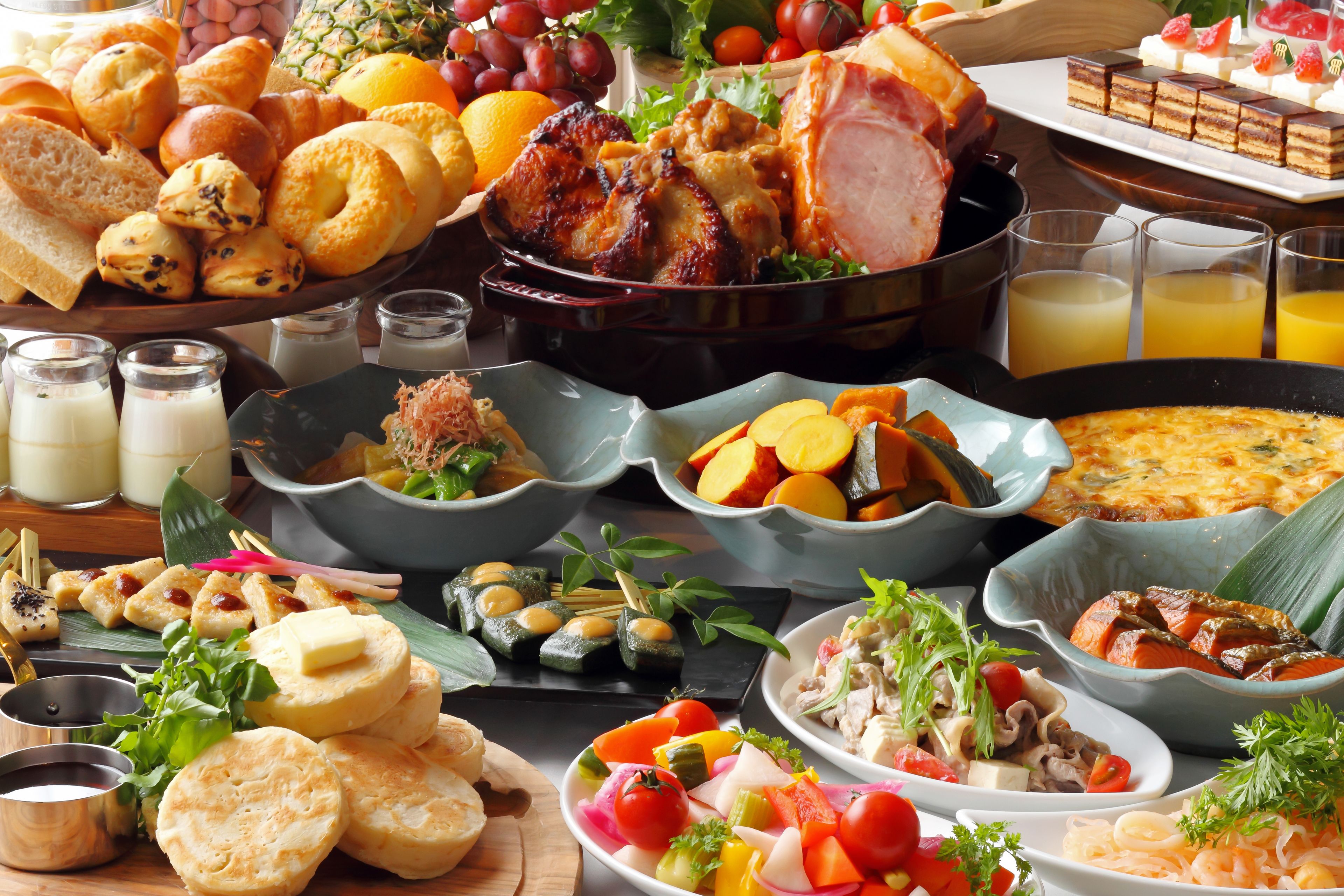 Bữa sáng buffet hàng ngày (4301 JPY/mỗi người) 