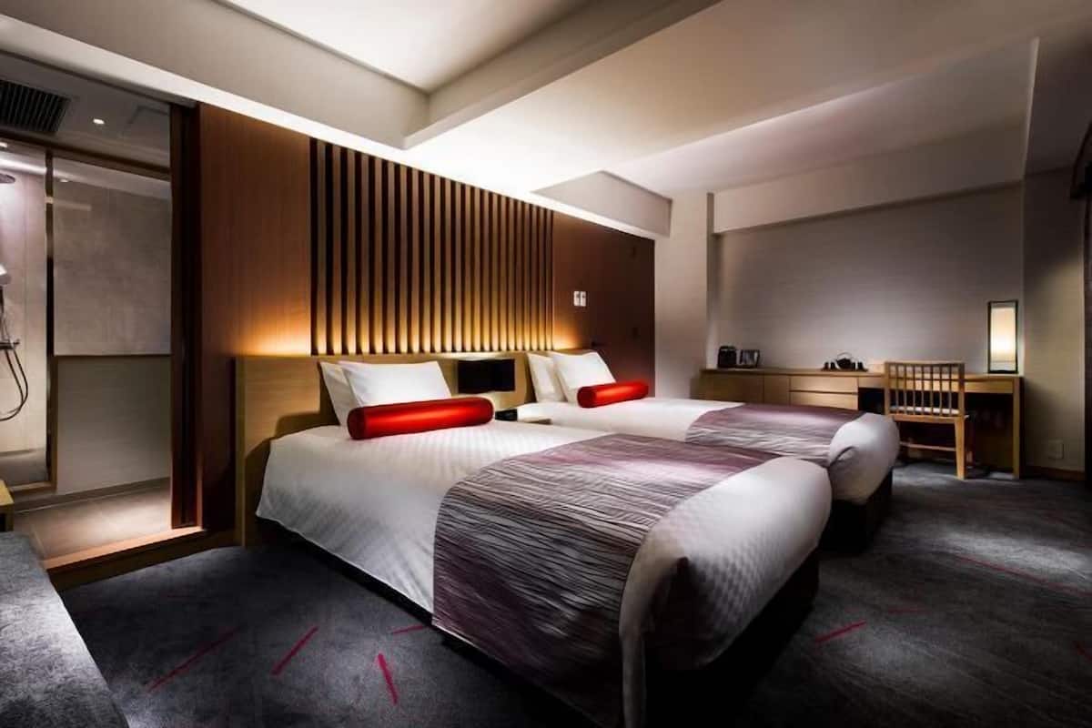 Couette en duvet, coffre-fort, bureau, système dâinsonorisation