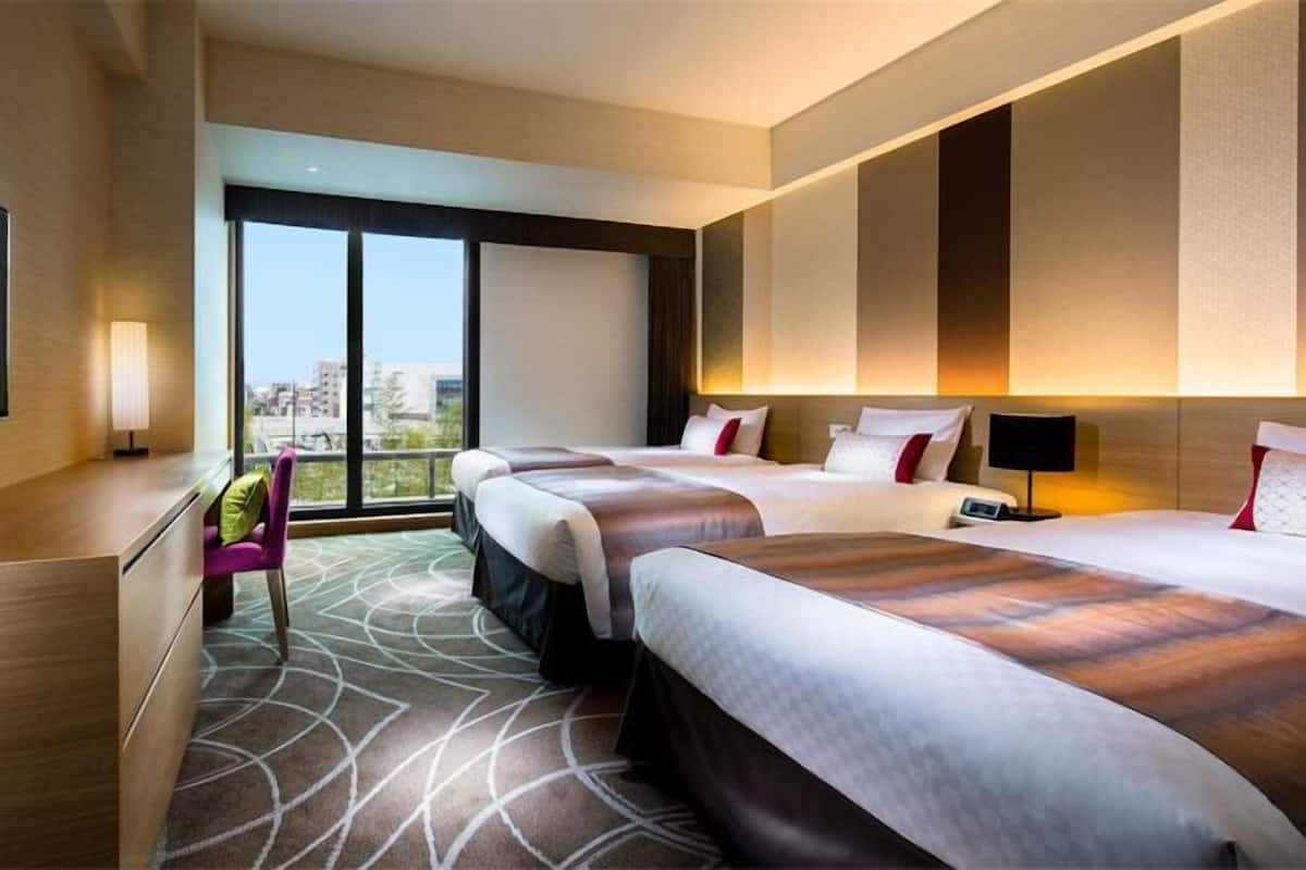 Couette en duvet d'oie, coffres-forts dans les chambres, bureau