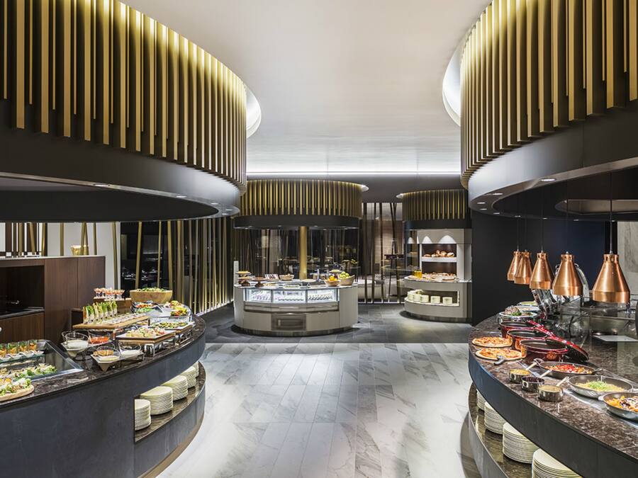 6 restaurants, breakfast, lunch, dinner served; French cuisine