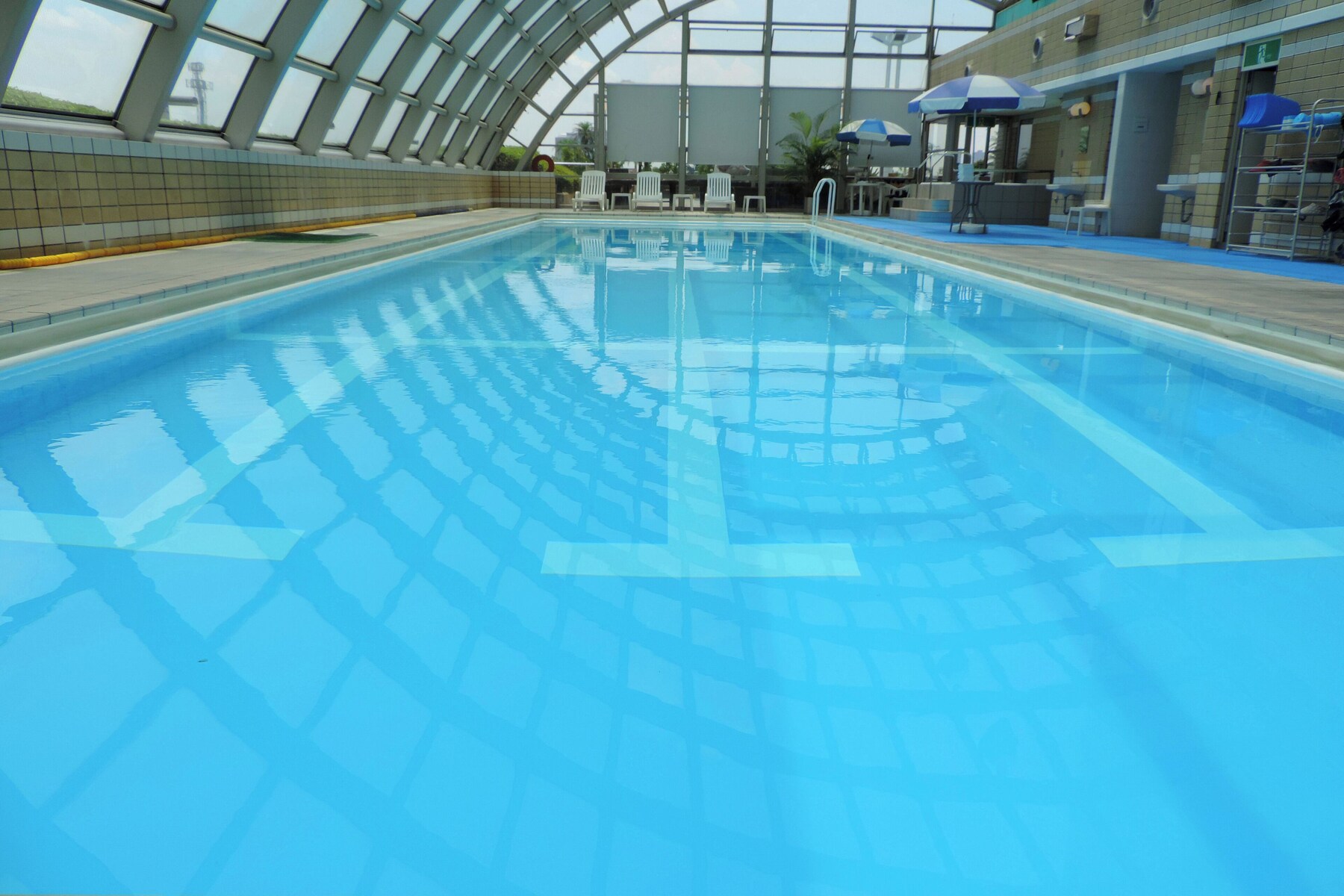 Indoor pool, open noon to 6:00 PM, lifeguards on site