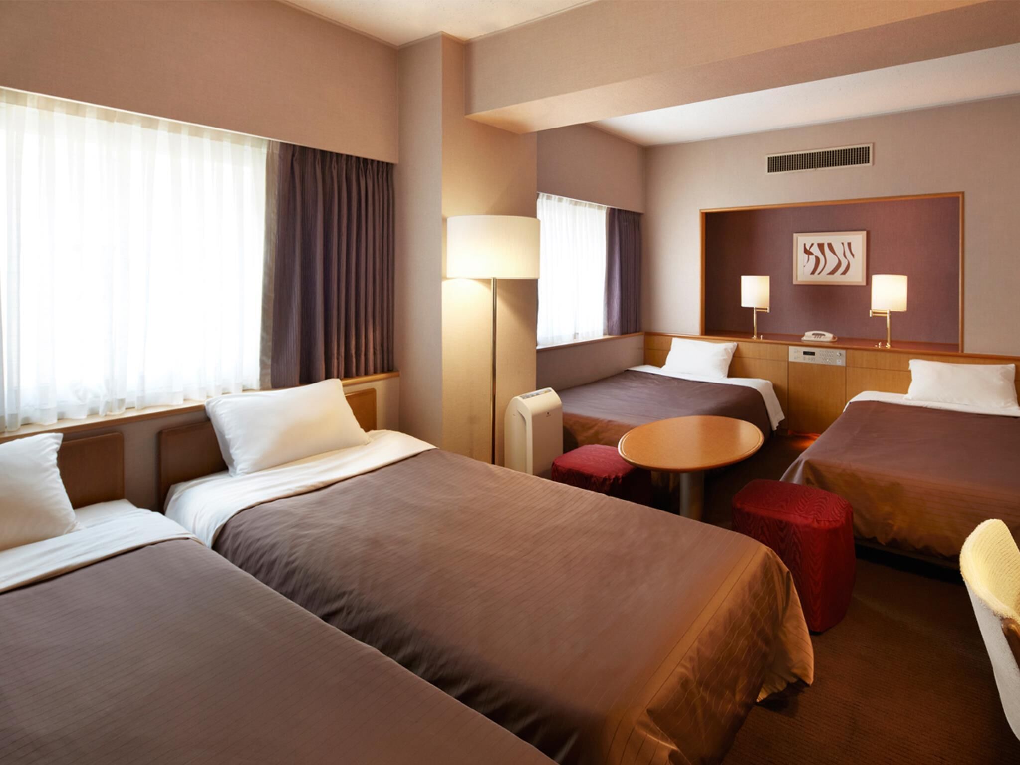 Desk, blackout drapes, free WiFi, bed sheets