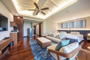 Coffres-forts dans les chambres, bureau, rideaux occultants