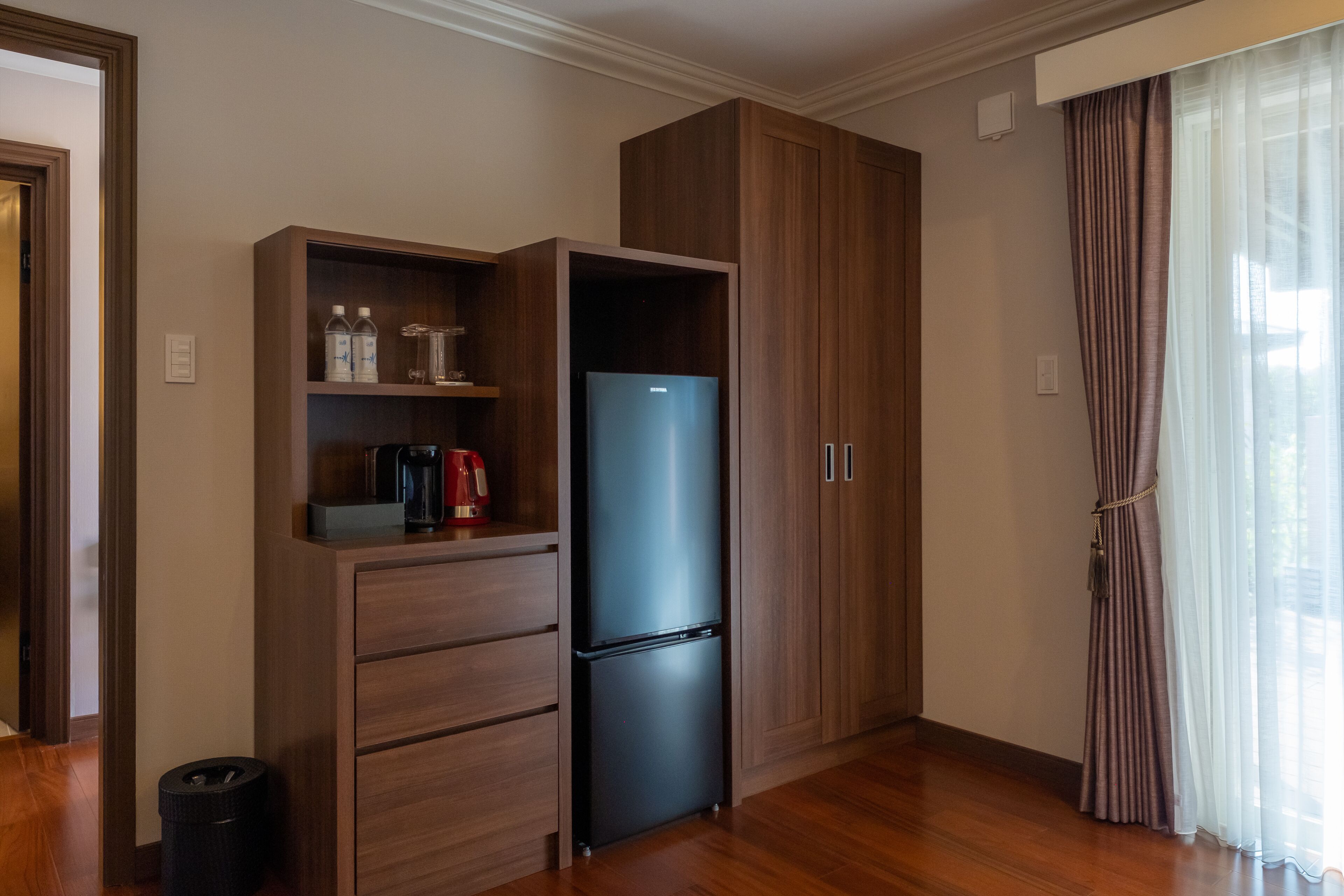 1 bedroom, in-room safe, desk, blackout curtains