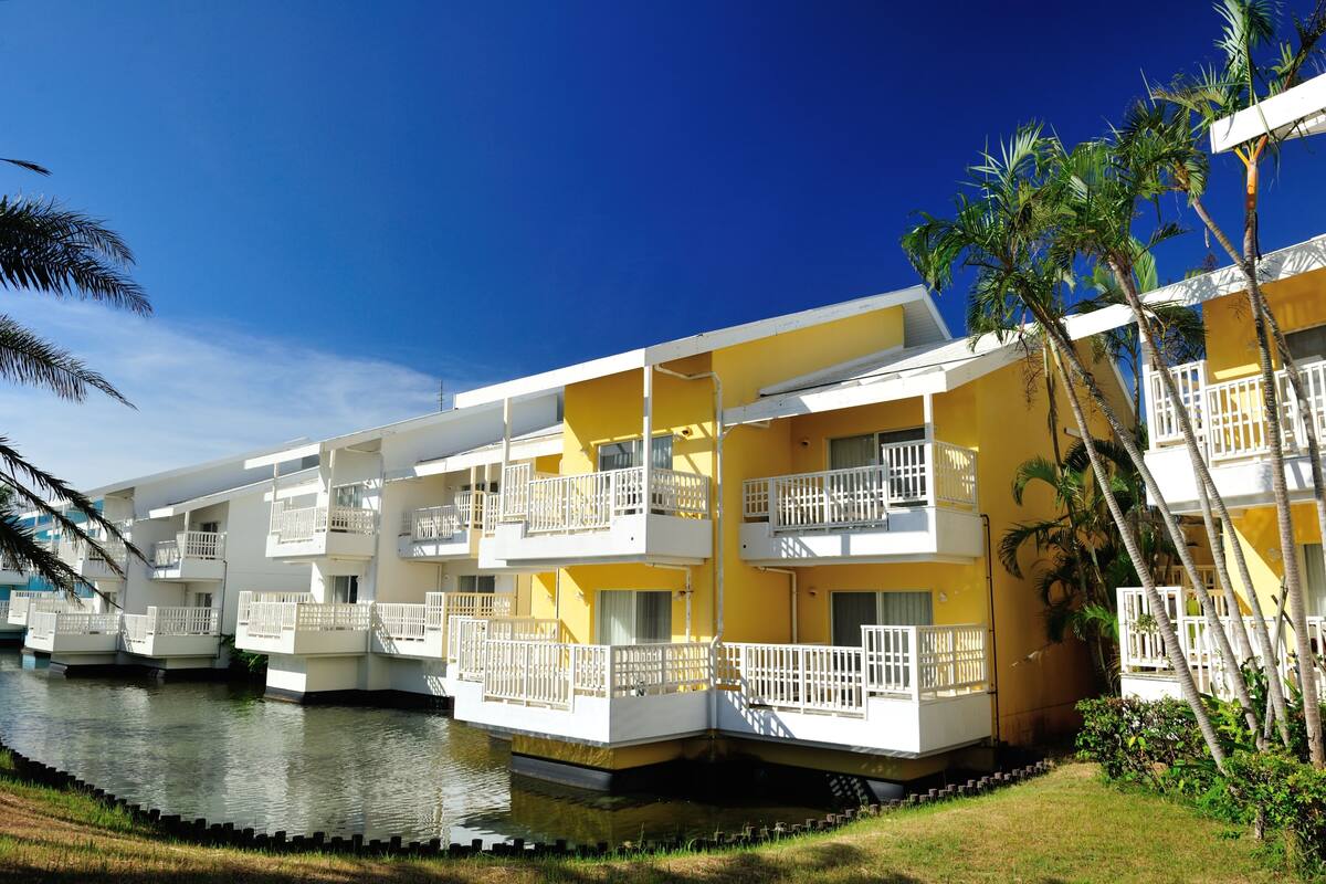 1 bedroom, in-room safe, desk, blackout curtains