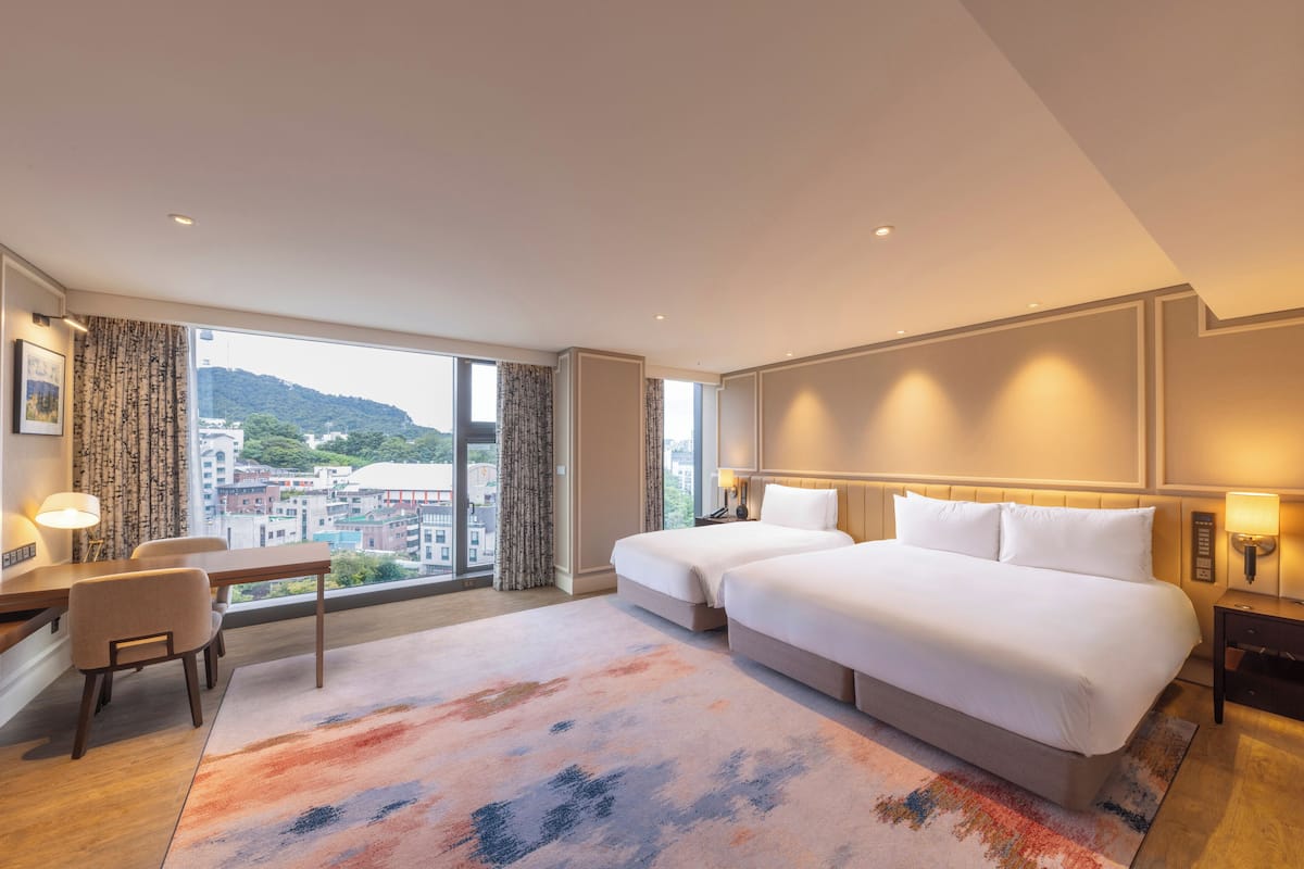 Room, 1 King Bed and 1 Single Bed (Namsan)