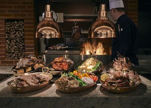 Buffet - The Ambassador Seoul - A Pullman Hotel (Seoul)