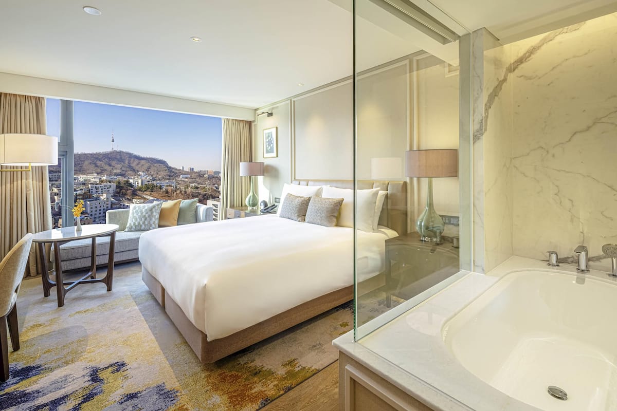 Camera Executive, 1 letto king | Biancheria da letto di alta qualità, una cassaforte in camera